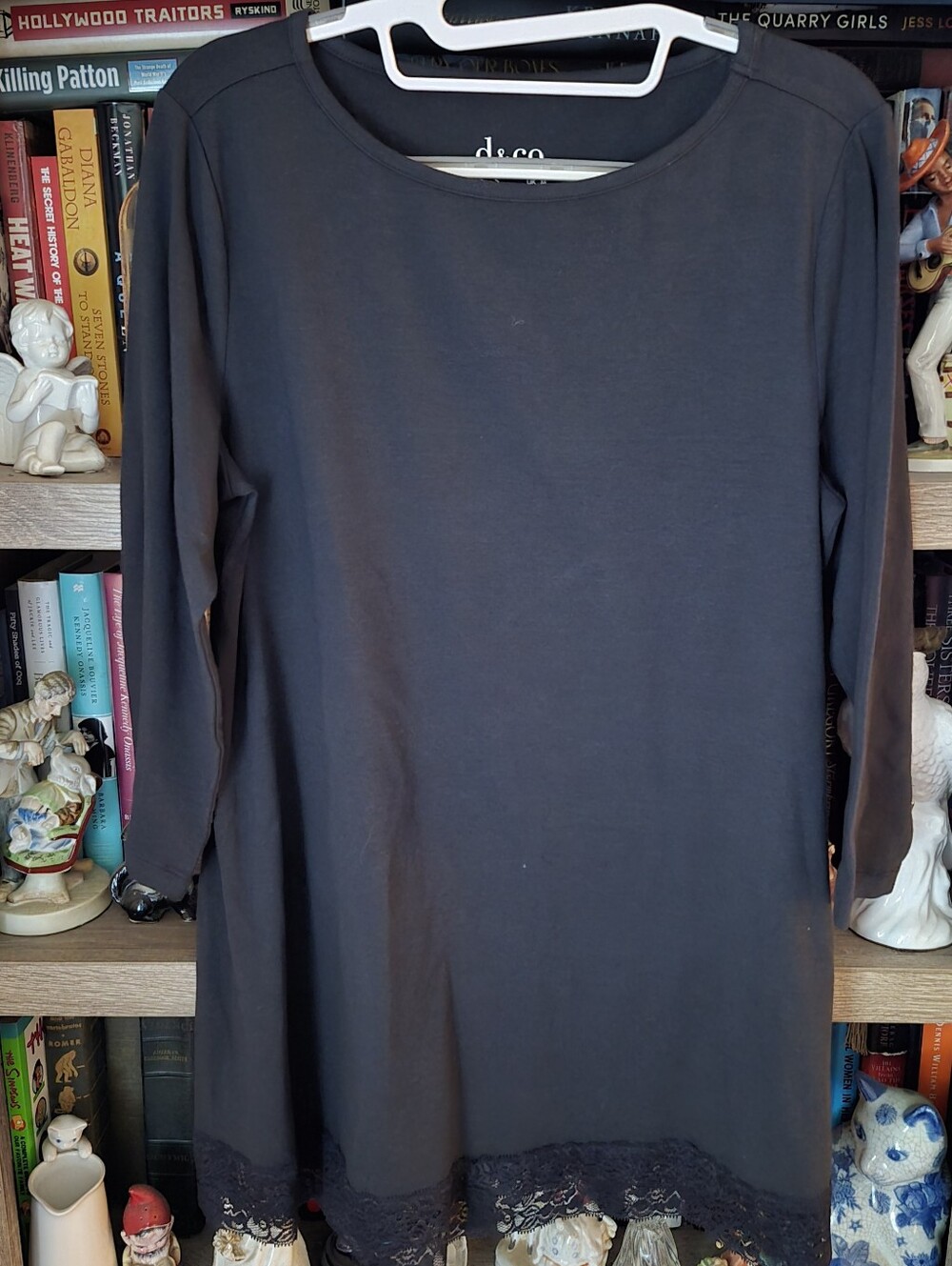 d.&.co Black Lace-Hem Tunic Top - Classic 3/4 Length Sleeve